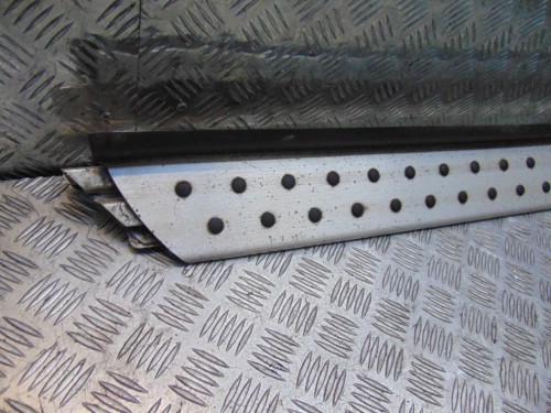 STOPIEŃ PRAWY BMW X5 E53 (1999-2006) 3.0D M57
