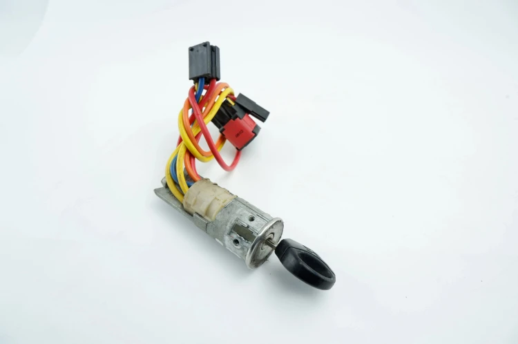 ZESTAW STARTOWY PEUGEOT 206 (1998-2002) 1.1 BENZ 9636727380
