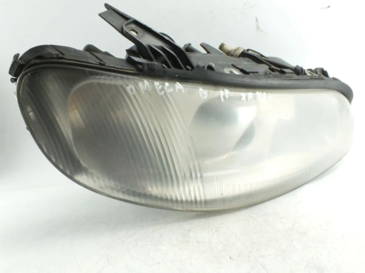 LAMPA PRAWY PRZÓD OPEL OMEGA B (1994-1999) 2.0 16V