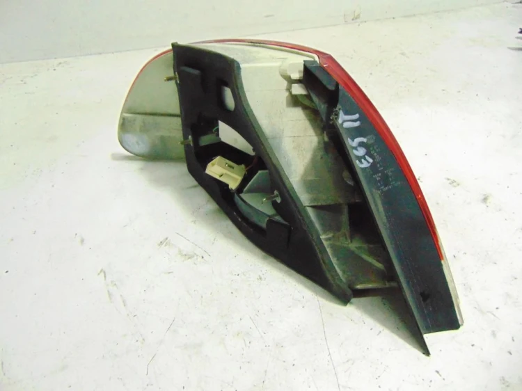 LAMPA PRAWY TYŁ BMW E65 (2001-2005)
