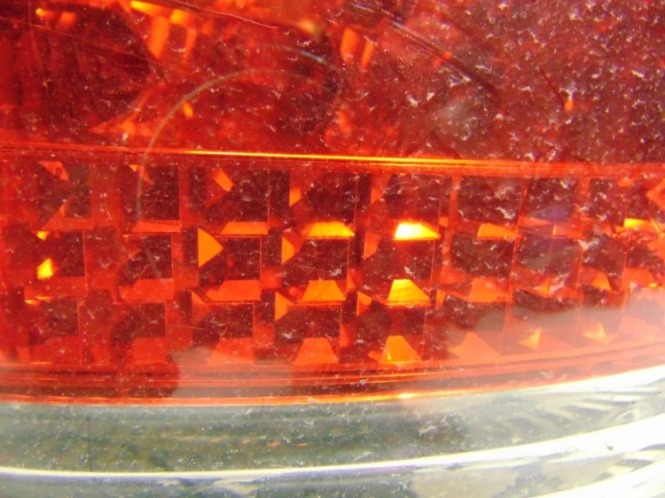 LAMPA PRAWY TYŁ BMW E65 (2001-2005)