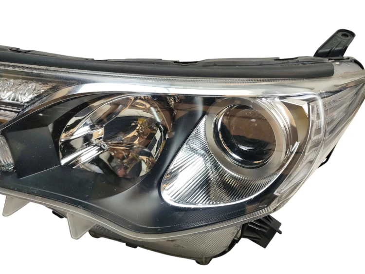LAMPA LEWY PRZÓD TOYOTA RAV4 IV (2013-2016) 2.2 D4D 150KM