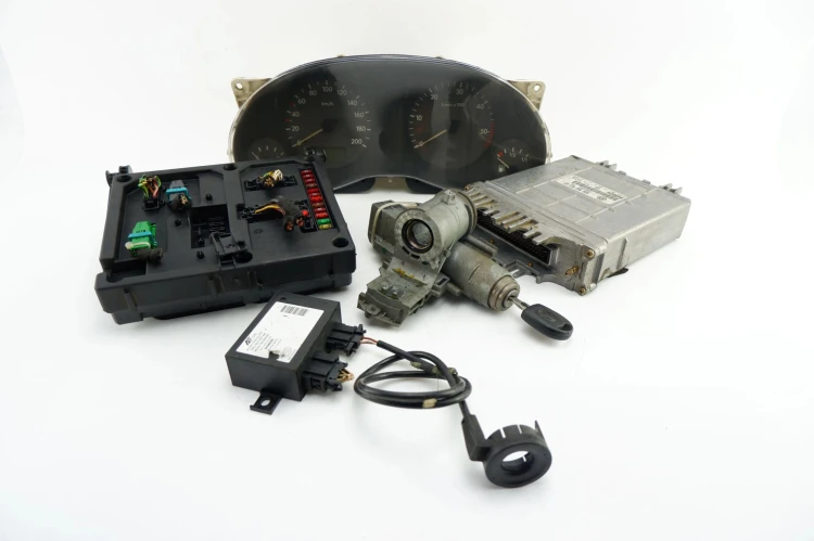 ZESTAW STARTOWY VOLKSWAGEN SHARAN I (1995-2000) 1.9 TDI 130KM 028906021GS