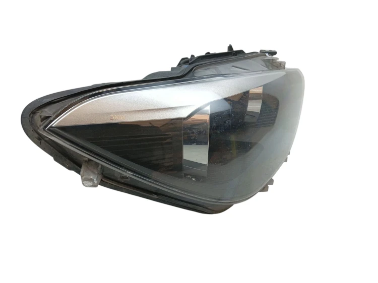 LAMPA PRAWY PRZÓD BMW F20 (2011-2015) 1.6 D 95KM 7229672