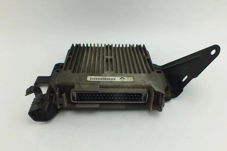 KOMPUTER STEROWNIK SILNIKA RENAULT CLIO II (1998-2003) 7700104481