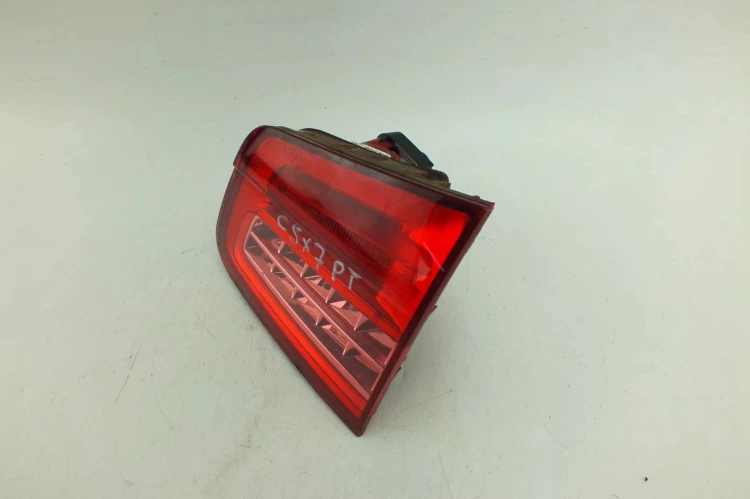 LAMPA PRAWY TYŁ W KLAPE CITROEN C5 III (2008 -) 9687582980