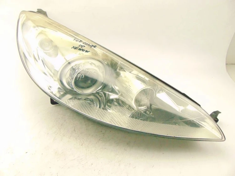 LAMPA PRAWY PRZÓD PEUGEOT 407 (2004-2008) 2.0 HDI