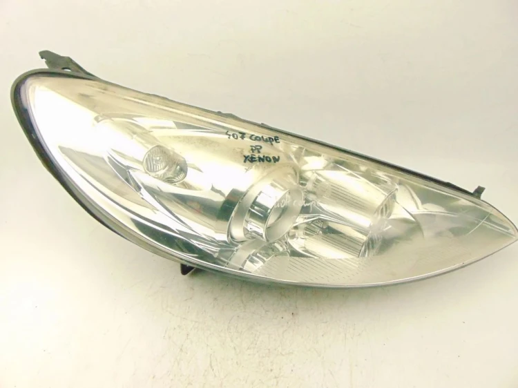 LAMPA PRAWY PRZÓD PEUGEOT 407 (2004-2008) 2.0 HDI