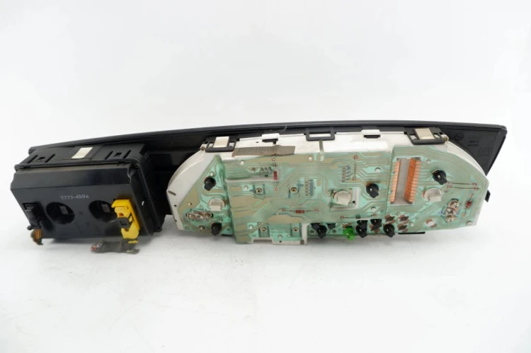 LICZNIK OPEL OMEGA B (1994-1999) 2.2 16V 90493446CR