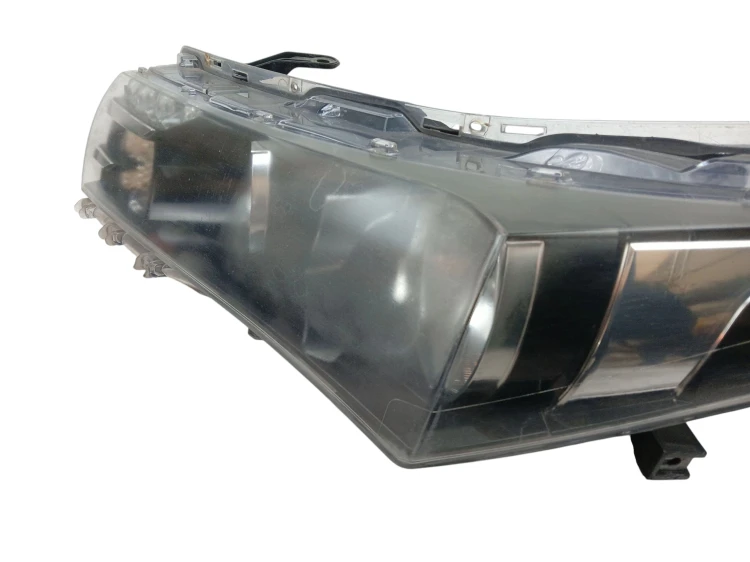 LAMPA LEWY PRZÓD TOYOTA COROLLA E18 (2013-2016) 1.33 Dual VVT-I 99KM 81150-