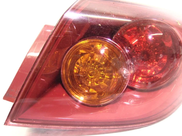 LAMPA PRAWY TYŁ MAZDA 3 I (2003-2009)