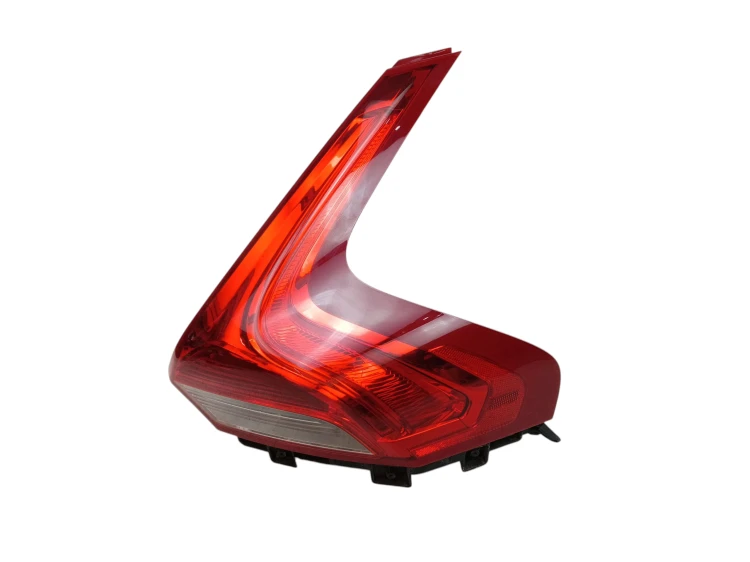 LAMPA PRAWY TYŁ VOLVO V40 II (2012-2016) 2.0 D2 120KM 31395845