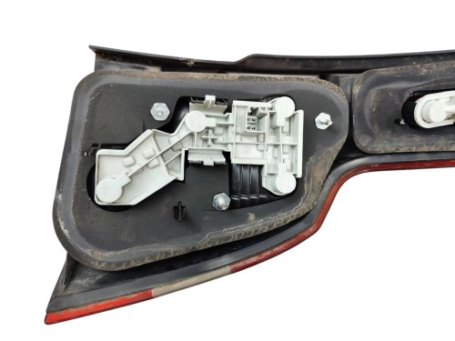 LAMPA LEWY TYŁ VOLVO V50 (2004-2007) 2.0 D 136KM 30678745