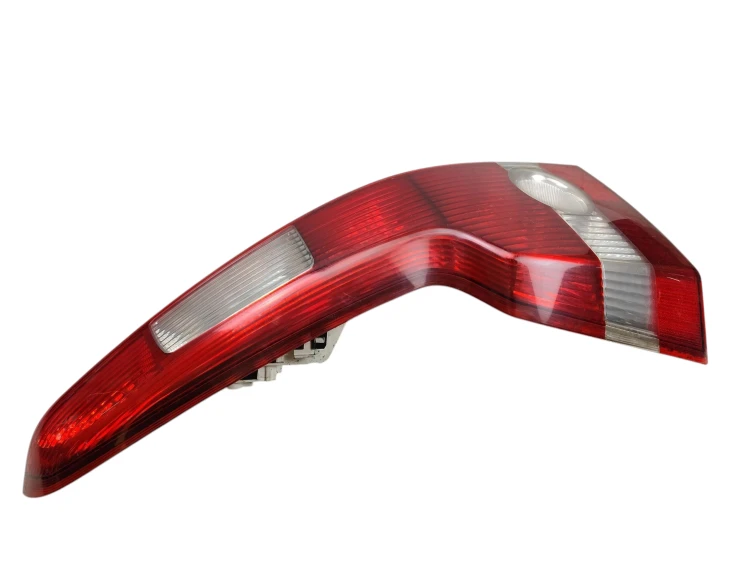 LAMPA LEWY TYŁ VOLVO V50 (2004-2007) 2.0 D 136KM 30678745