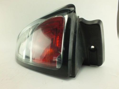 LAMPA PRAWY TYŁ CITROEN C3 PICASSO (2008-2017) 1.6 HDI