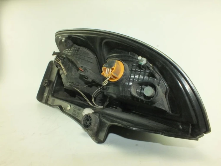 LAMPA PRAWY TYŁ CITROEN C3 PICASSO (2008-2017) 1.6 HDI