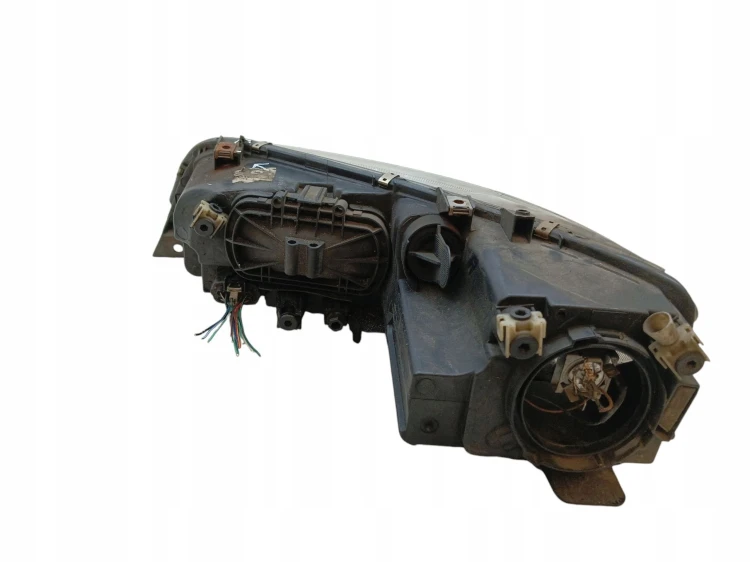 LAMPA PRAWY PRZÓD MAZDA 6 I GG/GY (2002-2005) 1.8 16V 120KM