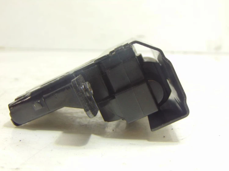 ZAMEK KLAPY BAGAŻNIKA RENAULT LAGUNA III (2007-) 2.0 DCI 905420001R