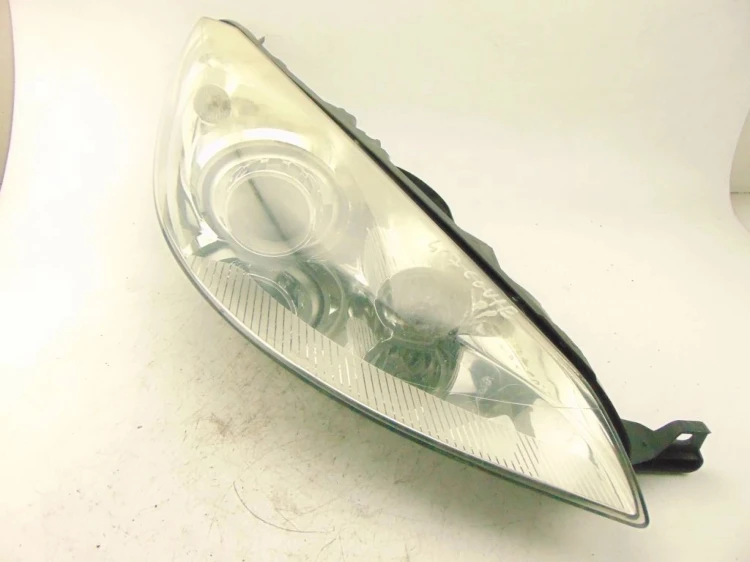 LAMPA PRAWY PRZÓD PEUGEOT 407 (2004-2008)