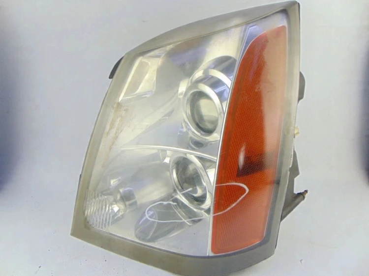LAMPA PRAWY PRZÓD CADILLAC SRX 4.6 BENZ