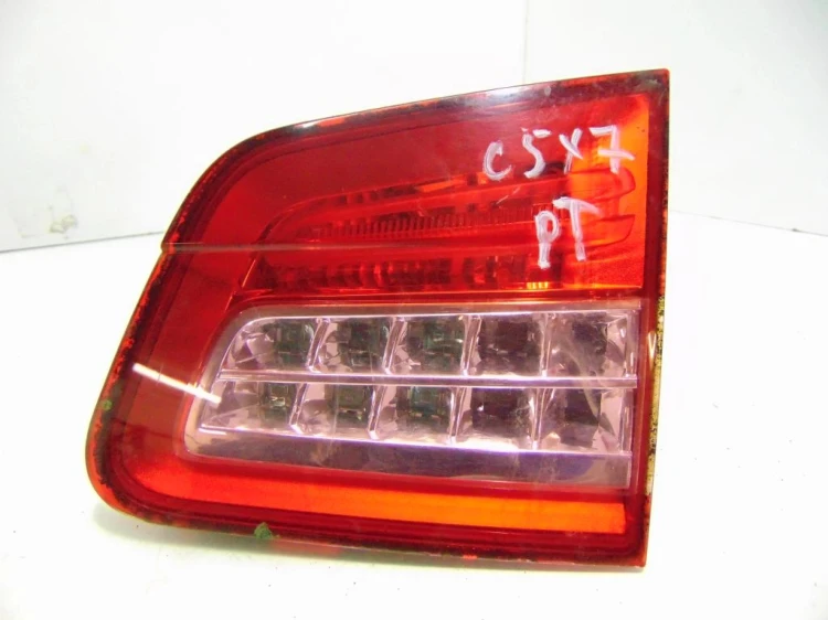 LAMPA PRAWY TYŁ W KLAPE CITROEN C5 III (2008 -) 2.0 HDI