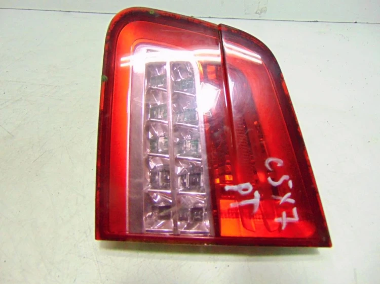 LAMPA PRAWY TYŁ W KLAPE CITROEN C5 III (2008 -) 2.0 HDI