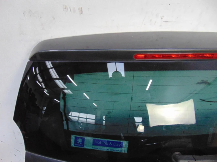 KLAPA BAGAŻNIKA PEUGEOT 5008 1.6 HDI