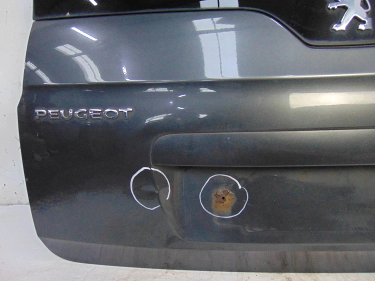 KLAPA BAGAŻNIKA PEUGEOT 5008 1.6 HDI
