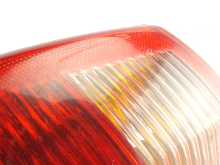 LAMPA LEWY TYŁ ALFA ROMEO 147 1.6 16V