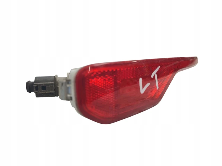 LAMPA PRZECIWMGIELNA ZDERZAKA LEWY TYŁ VOLVO XC40 (2017-2022) 1.5 T3 163KM