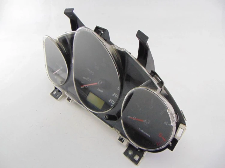 LICZNIK MITSUBISHI COLT Z30 (2004-2012) 1.5 DID MN148890