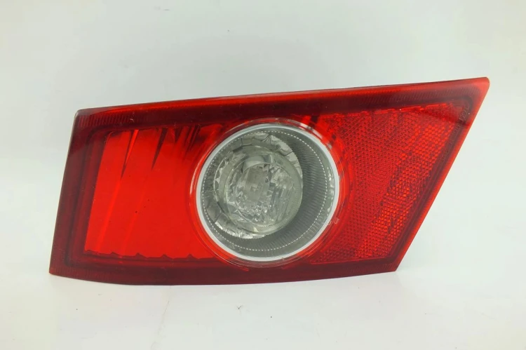 LAMPA LEWY TYŁ W KLAPE CHEVROLET EPICA