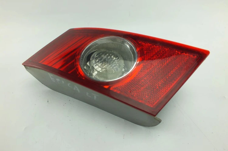 LAMPA LEWY TYŁ W KLAPE CHEVROLET EPICA
