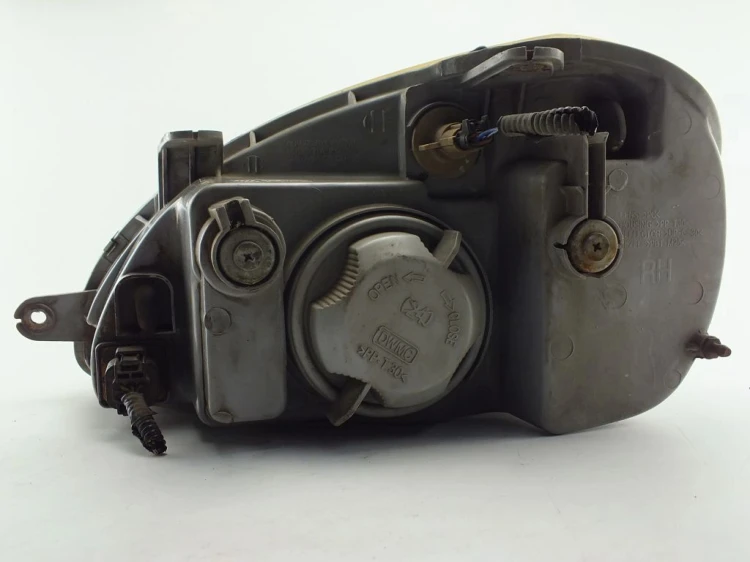 LAMPA PRAWY PRZÓD DAEWOO NUBIRA 1.6 16V