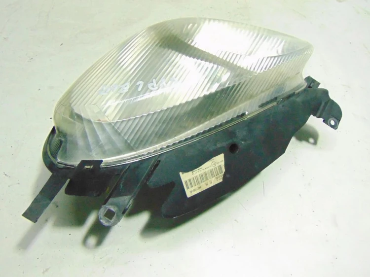 LAMPA LEWY PRZÓD CITROEN XSARA PICASSO (1999-2004) 1.6 HDI