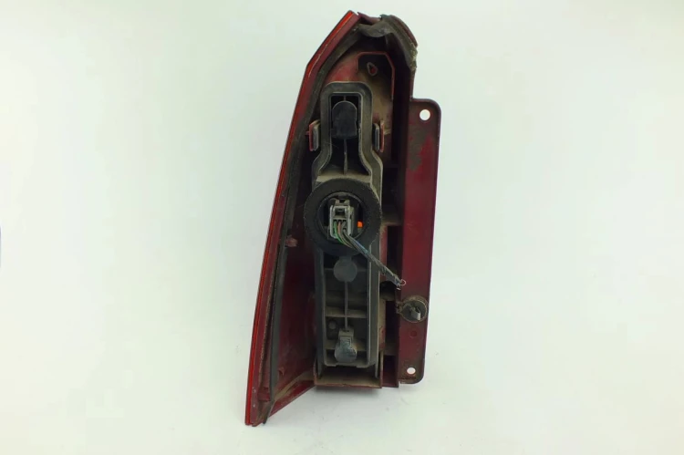 LAMPA PRAWY TYŁ FORD FOCUS MK1 LIFT (2001 -2004) 1.8 TDCI 100HP