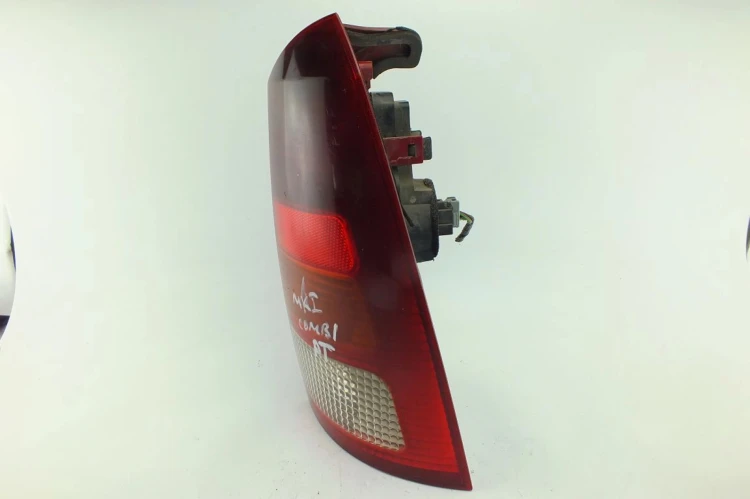 LAMPA PRAWY TYŁ FORD FOCUS MK1 LIFT (2001 -2004) 1.8 TDCI 100HP