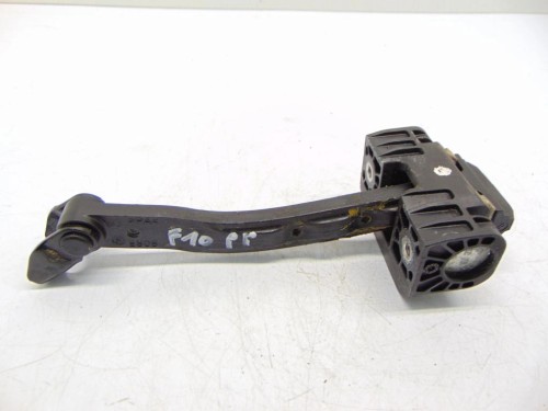 OGRANICZNIK DRZWI PRAWY PRZÓD BMW F10 (2009-2013) 2.0D N47D20C 184KM