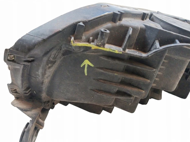 LAMPA PRAWY PRZÓD CITROEN C5 III (2008-2010) 1.6 HDI 109KM