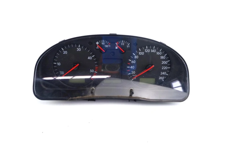 LICZNIK VOLKSWAGEN PASSAT B5 1.9TDI 3B0920802F
