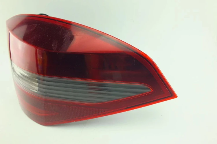LAMPA PRAWY TYŁ RENAULT LAGUNA III (2007-) 2.0 DCI