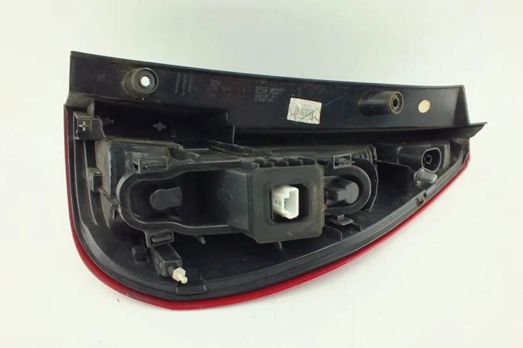 LAMPA LEWY TYŁ RENAULT SCENIC III (2009-2013) 2.0 16V