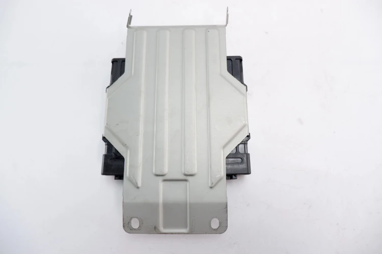 MODUŁ STEROWNIK ECU MITSUBISHI SPACESTAR 1.3 16V MD354341 E2T71272H