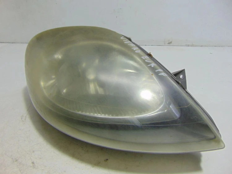 LAMPA PRAWY PRZÓD OPEL VIVARO 1.9 CDTI