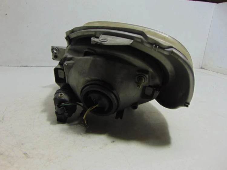 LAMPA PRAWY PRZÓD OPEL VIVARO 1.9 CDTI
