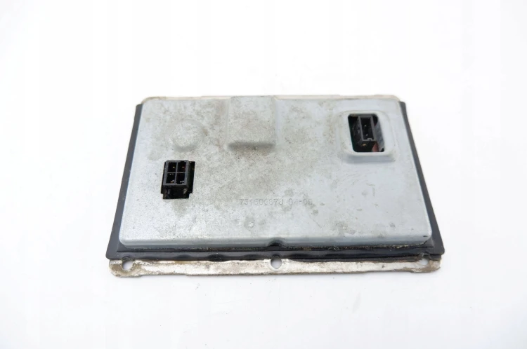 PRZETWORNICA XENON PEUGEOT 607 (1999-2004) 89030471