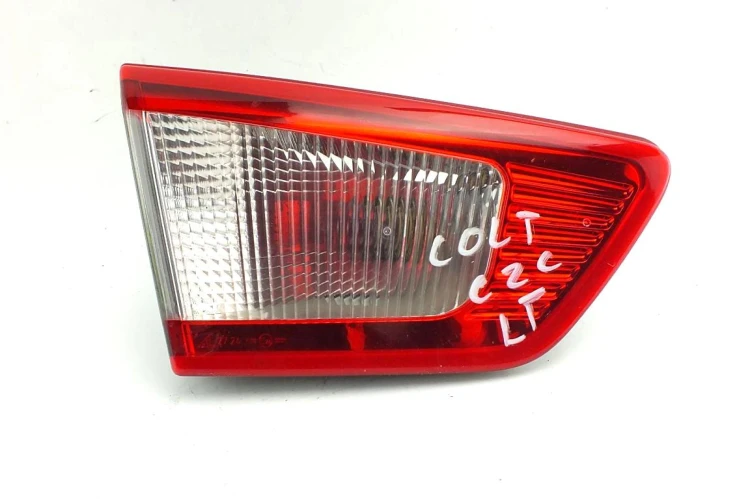 LAMPA LEWY TYŁ W KLAPE MITSUBISHI COLT CZC (2006-2009) 1.5
