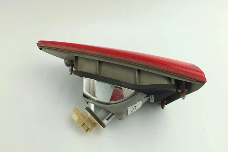 LAMPA LEWY TYŁ W KLAPE MITSUBISHI COLT CZC (2006-2009) 1.5