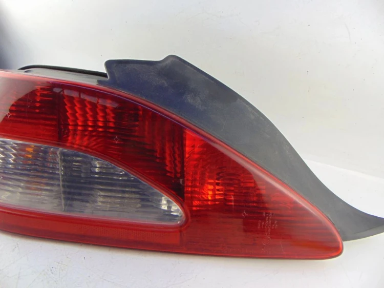 LAMPA LEWY TYŁ PEUGEOT 406 (1995-1999) 1.8