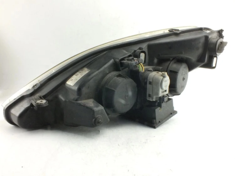 LAMPA PRAWY PRZÓD PEUGEOT 607 LIFT (2004-2010) 2.2 HDI